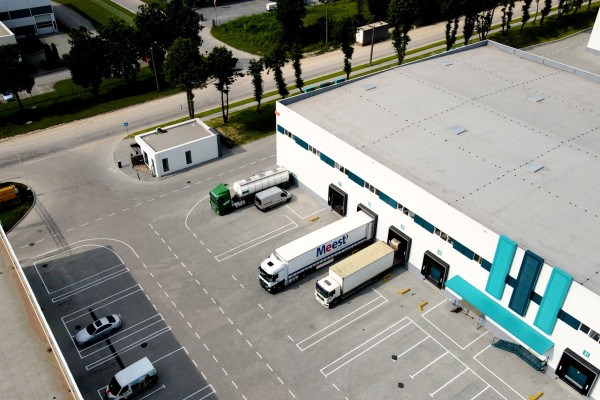 Investment in real estate at 11.8% per annum in USD 